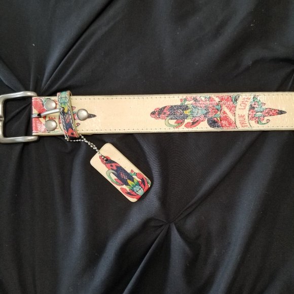 Belts - Picture 3 of 5